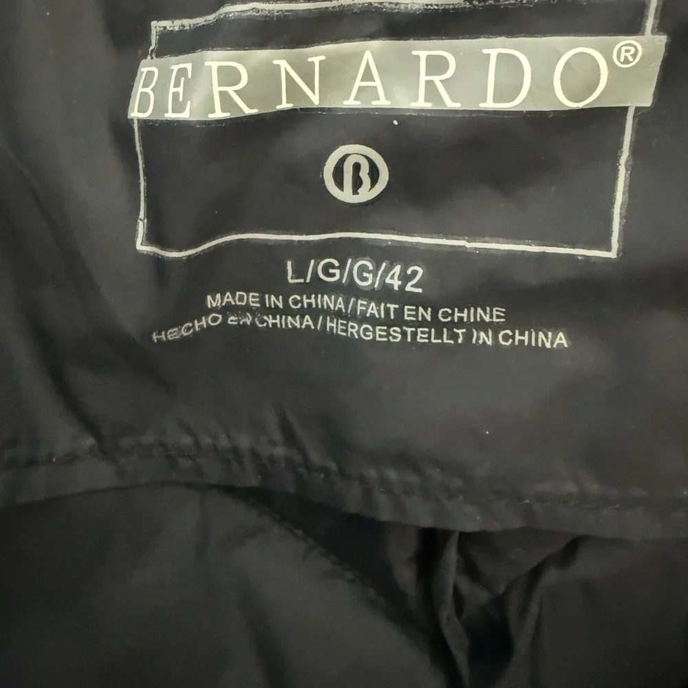Bernardo Packable EcoPlume Puffer Jacket - Picture 8 of 9